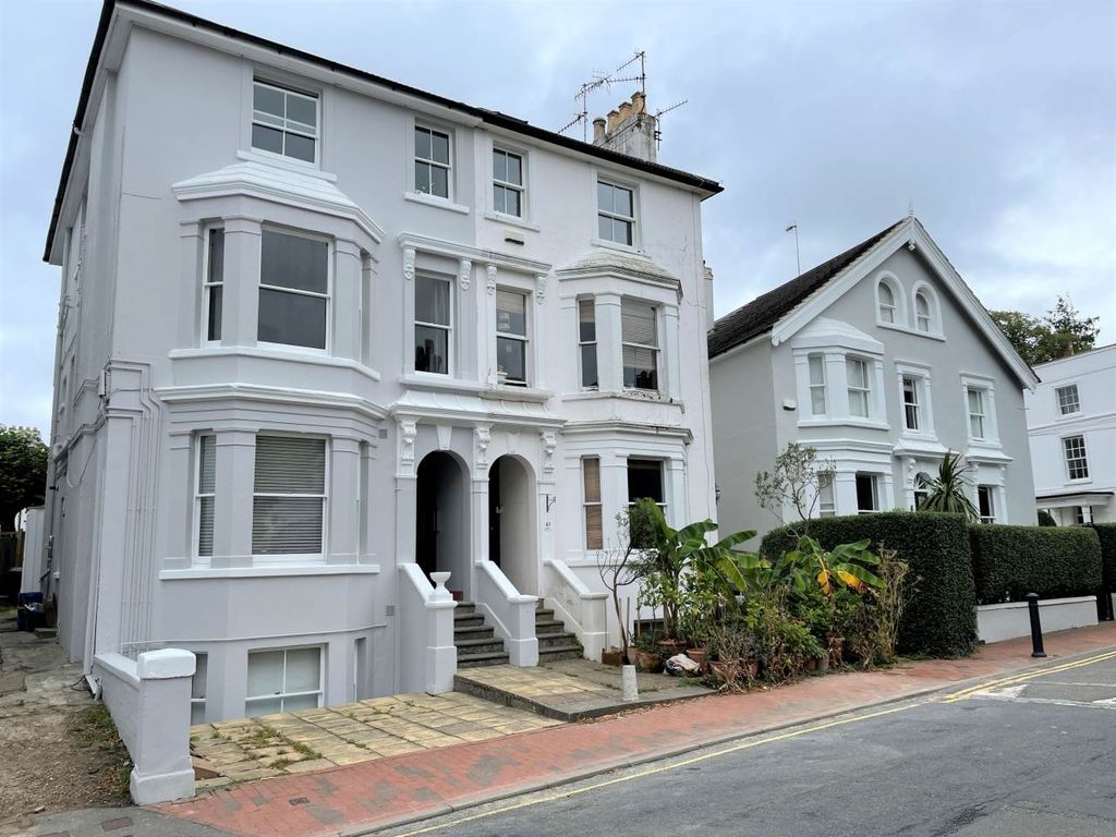 Property photo 1 of 7 Mountfield Sion, 39 (4)