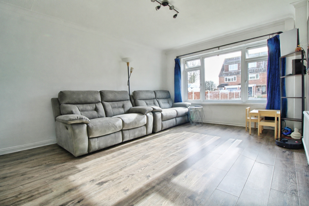 Property photo 2 of 18 21