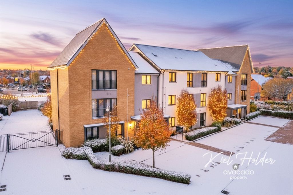 Property photo 1 of 17 4563360