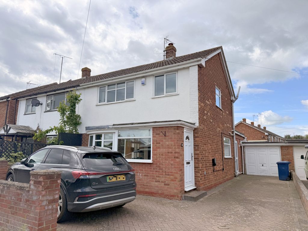 Property photo 1 of 23 3 Bedroom Semi Detached For Sale