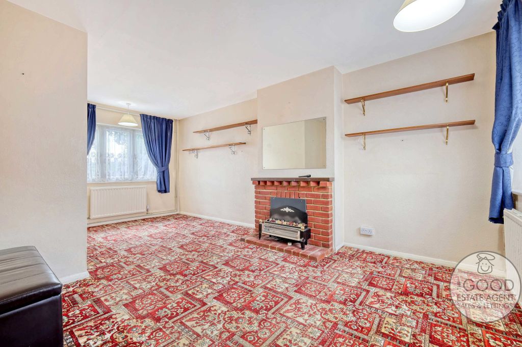 Property photo 2 of 16
