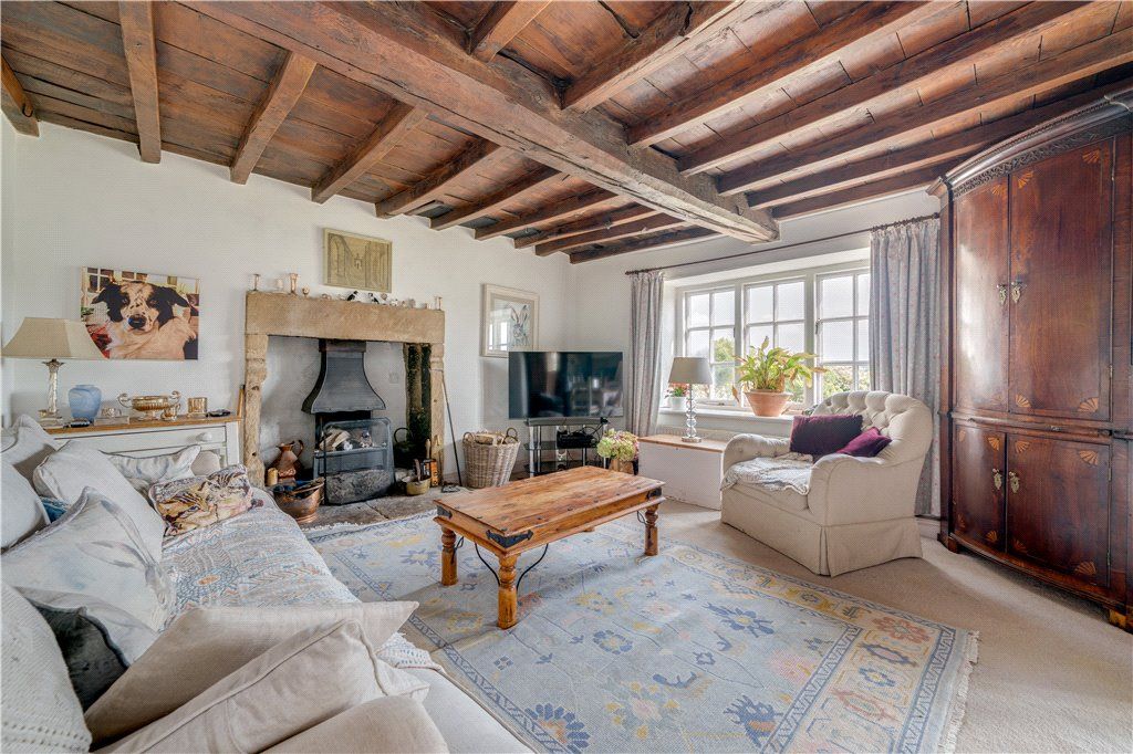 Property photo 2 of 23 Sitting Room
