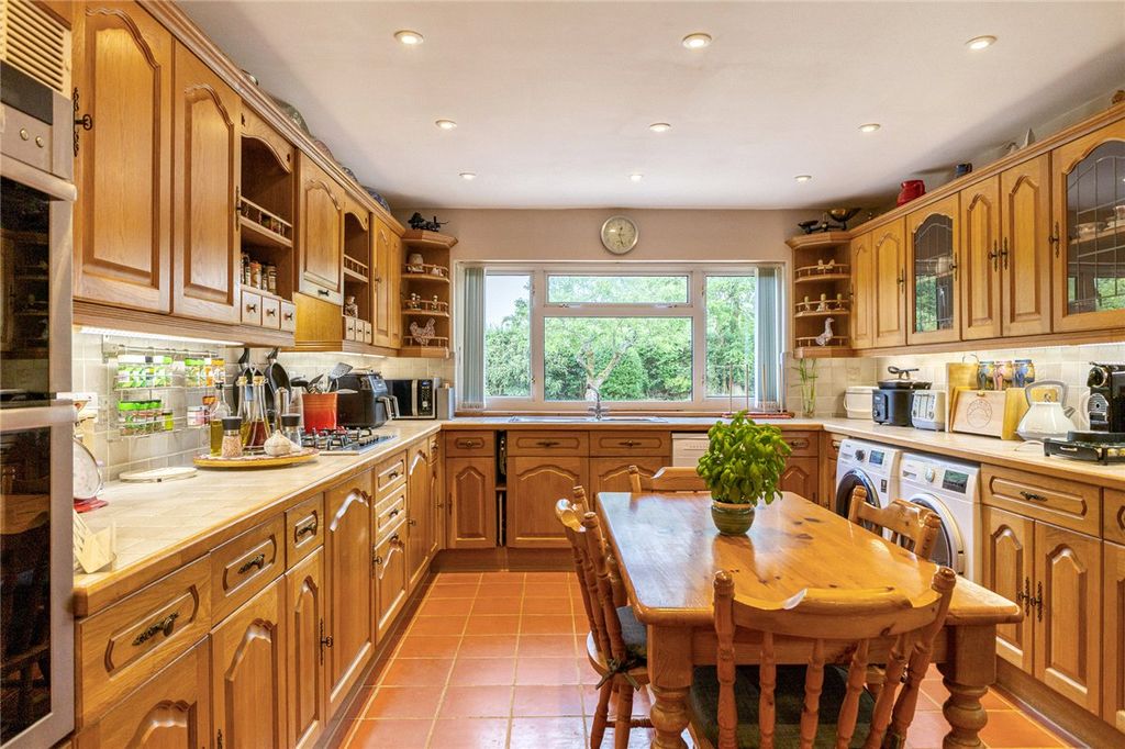 Property photo 2 of 19 Picture No. 04