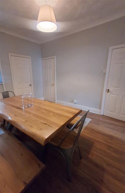 Property photo 3 of 8 101 Willis Street Dining Room.Jpg