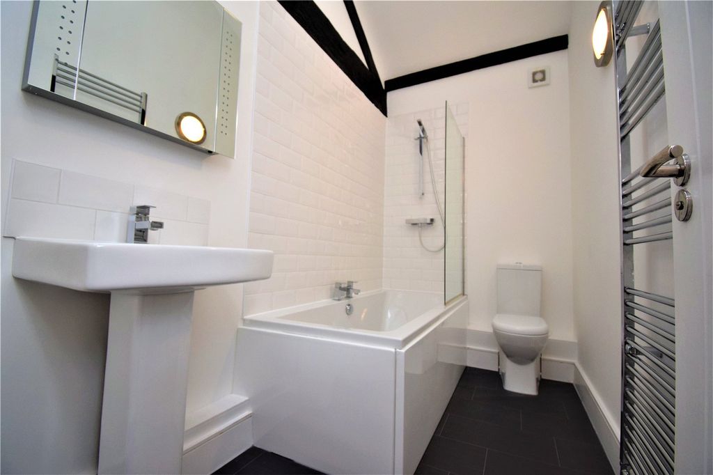 Property photo 3 of 7 Picture 3