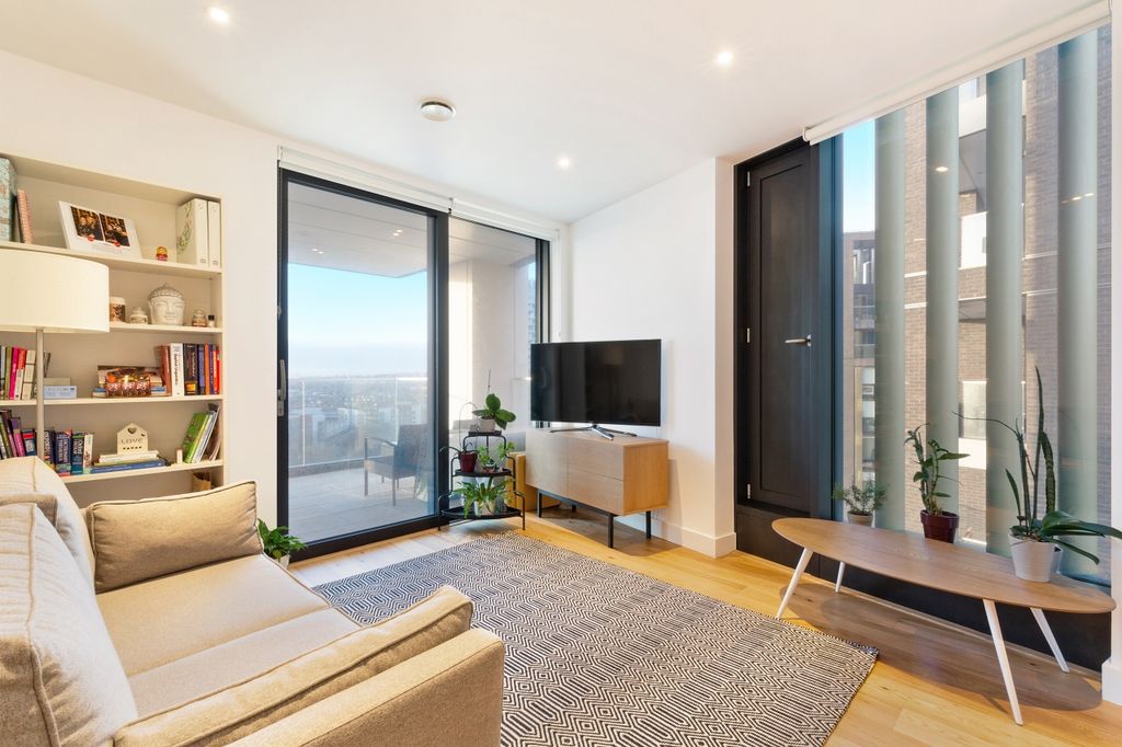 Property photo 2 of 9 Living Area