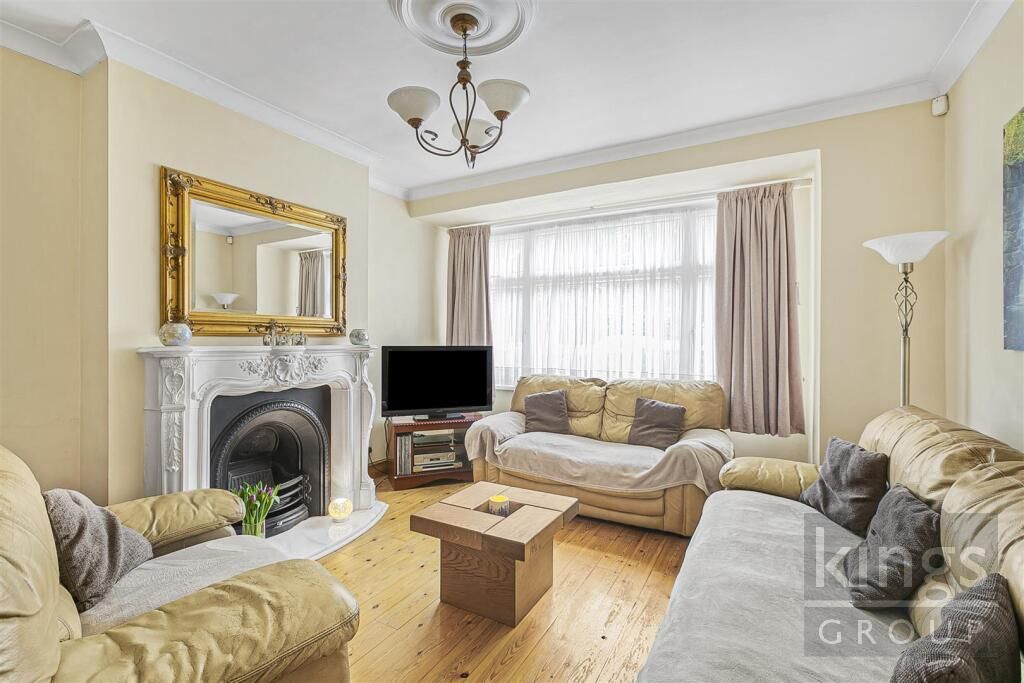 Property photo 2 of 19