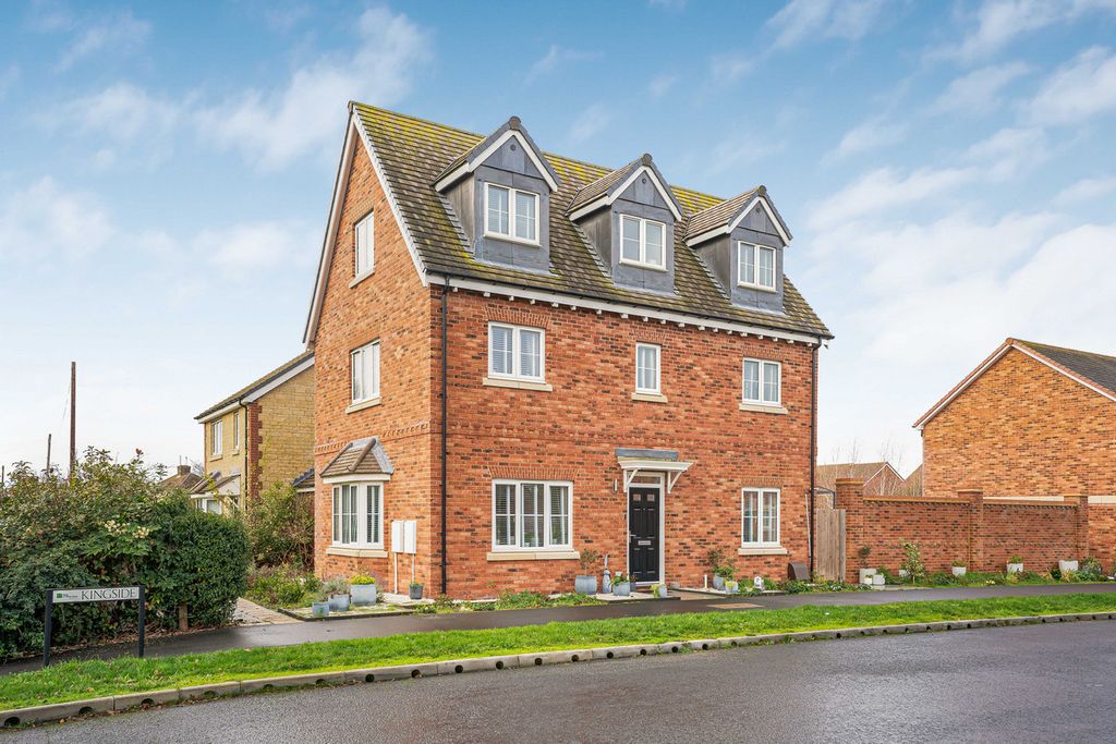 Property photo 1 of 20