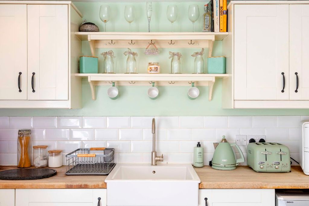 Property photo 2 of 44