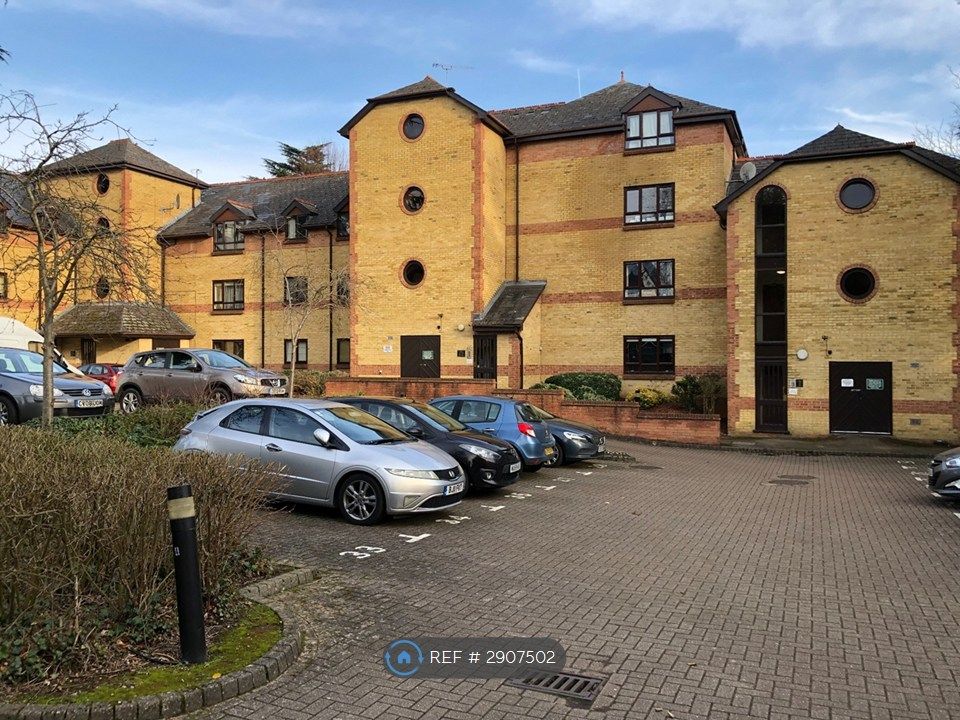 Property photo 2 of 17 Car Park And Gardens