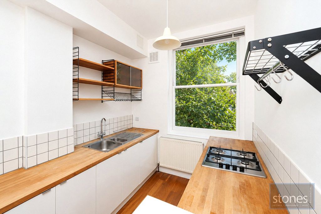 Property photo 2 of 12 Picture No. 07