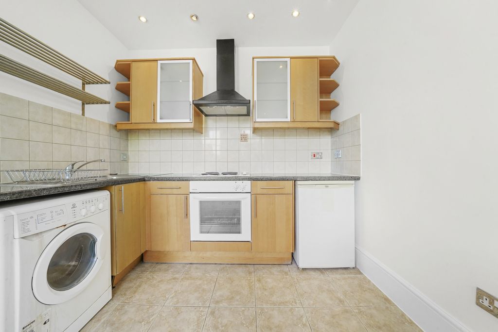 Property photo 2 of 7 Reception 2