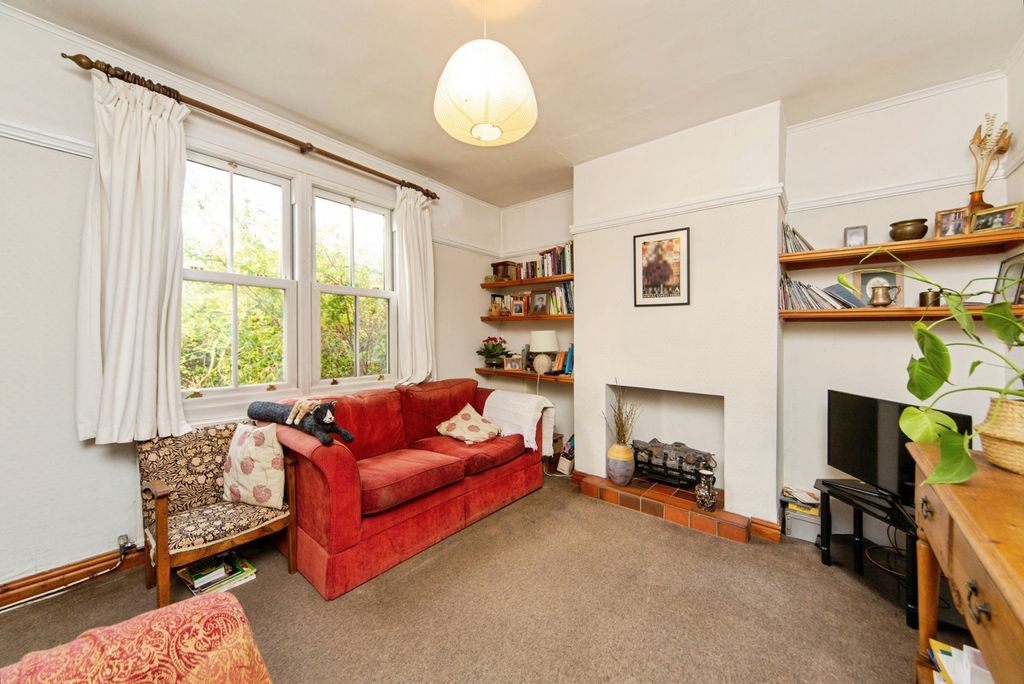 Property photo 3 of 16 Pbox-Img.Jpg