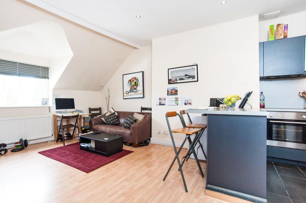 Property photo 1 of 5