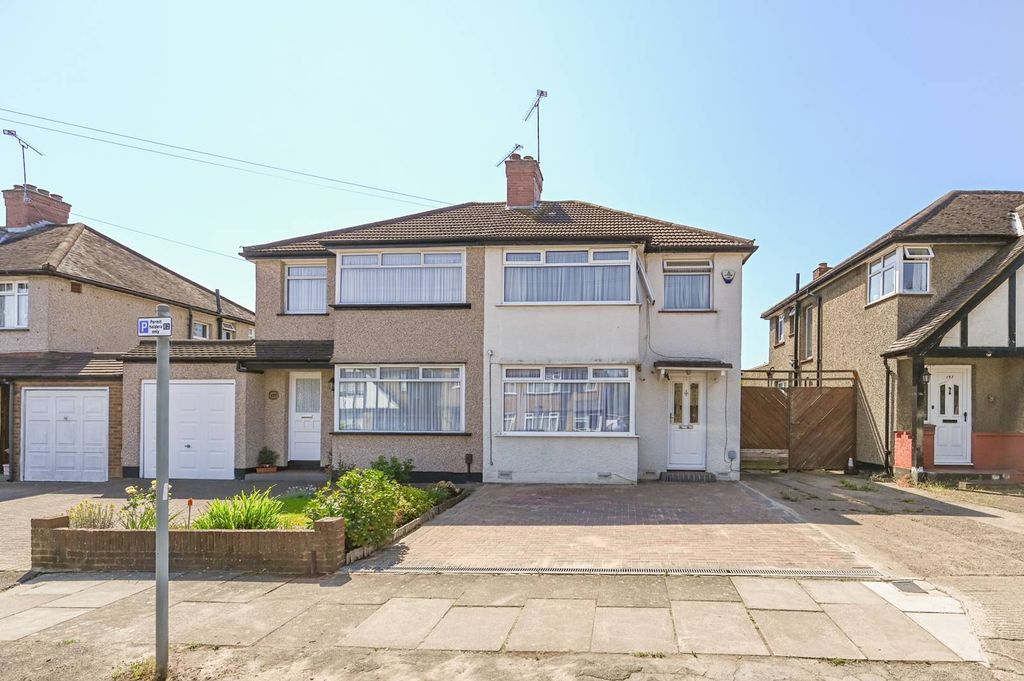Property photo 1 of 9