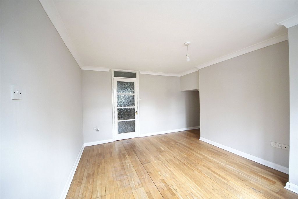 Property photo 3 of 11 Picture No. 09