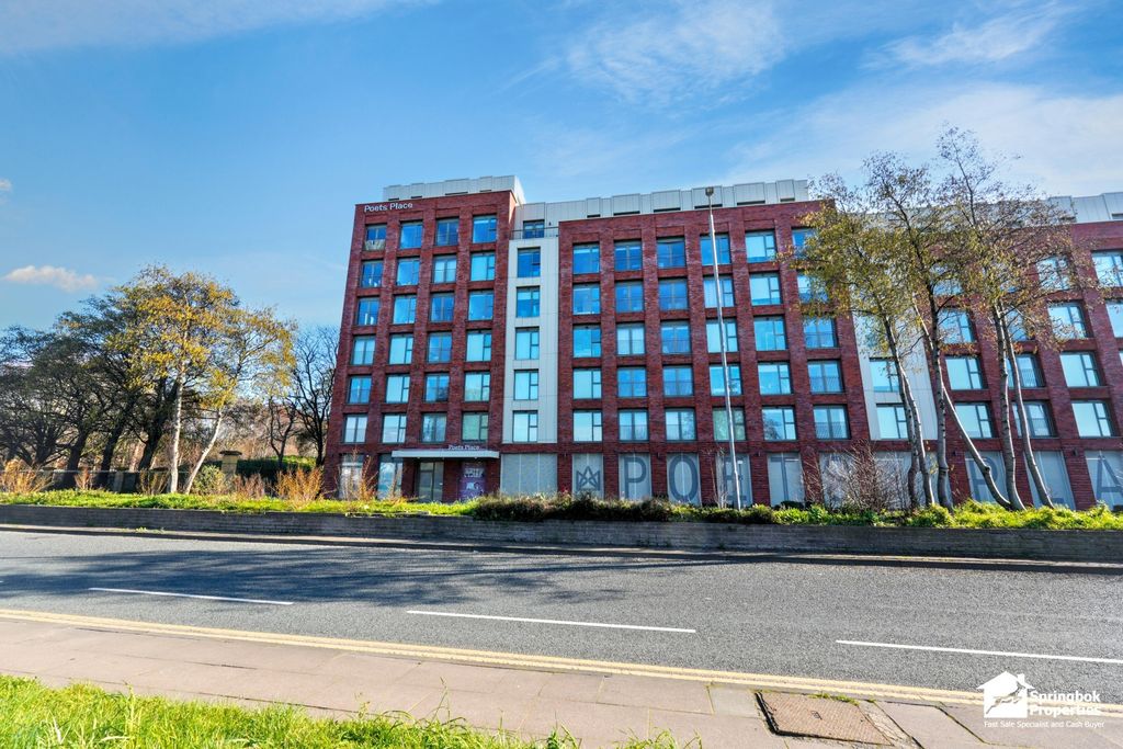 Property photo 1 of 8 Front View