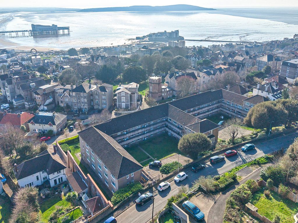 Property photo 2 of 16 Photo 9