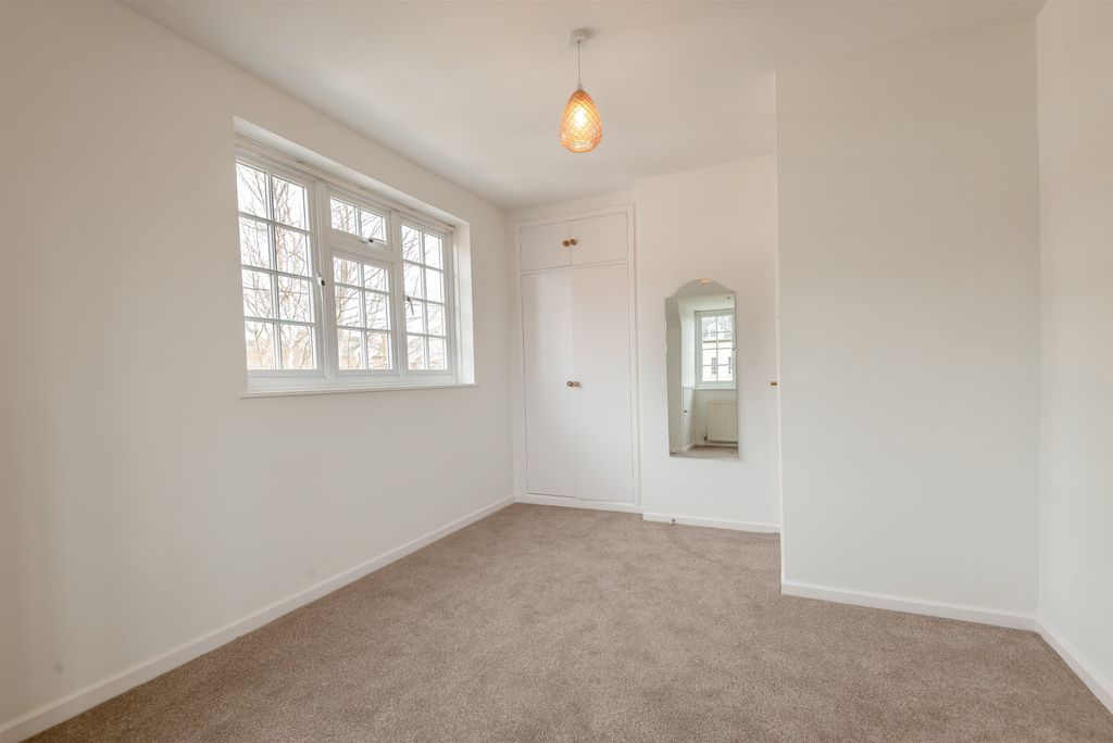 Additional image 10 of 1 bed flat for saleThe Parade, Monmouth, Monmouthshire NP25