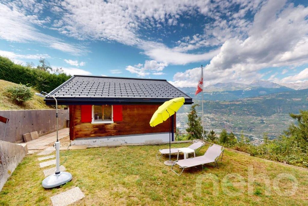 Property photo 1 of 12