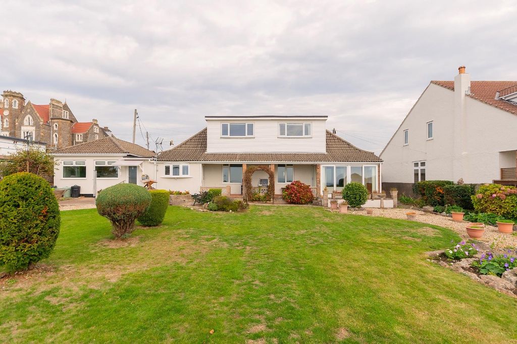 Property photo 2 of 32 2D5Hrcn - External H.Jpg