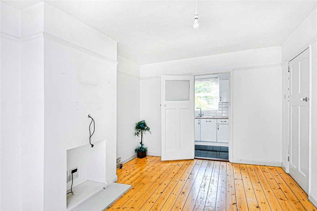 Property photo 3 of 10 Reception Room