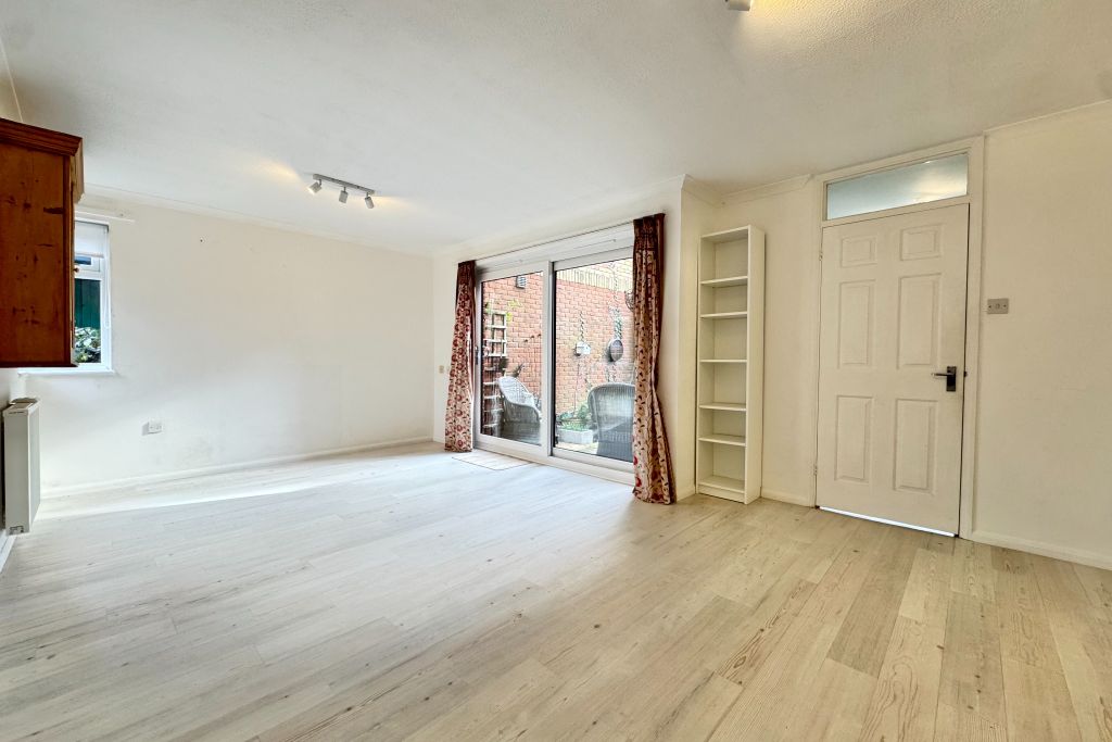 Property photo 3 of 14 Living Room