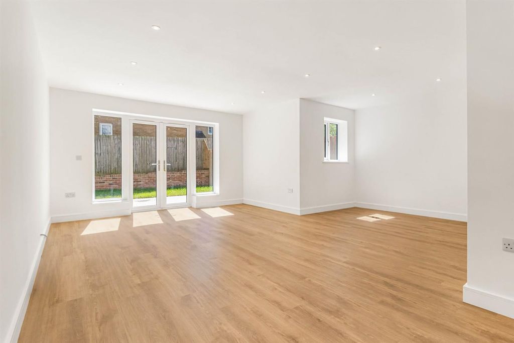 Property photo 2 of 29 35_80723-1.Jpg