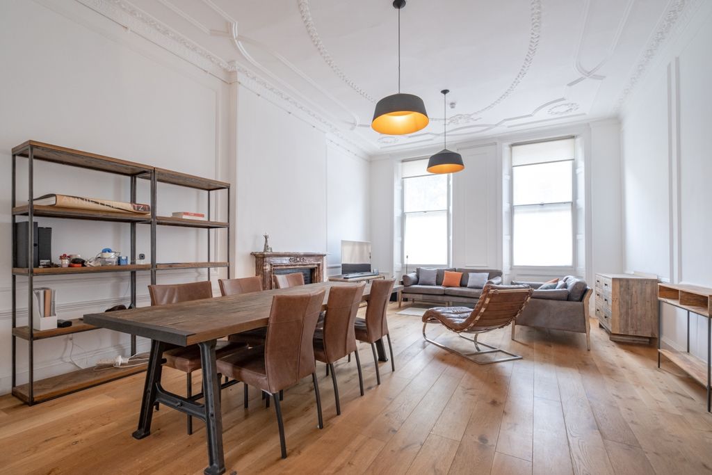 Property photo 1 of 10 2-107-Gloucester-...