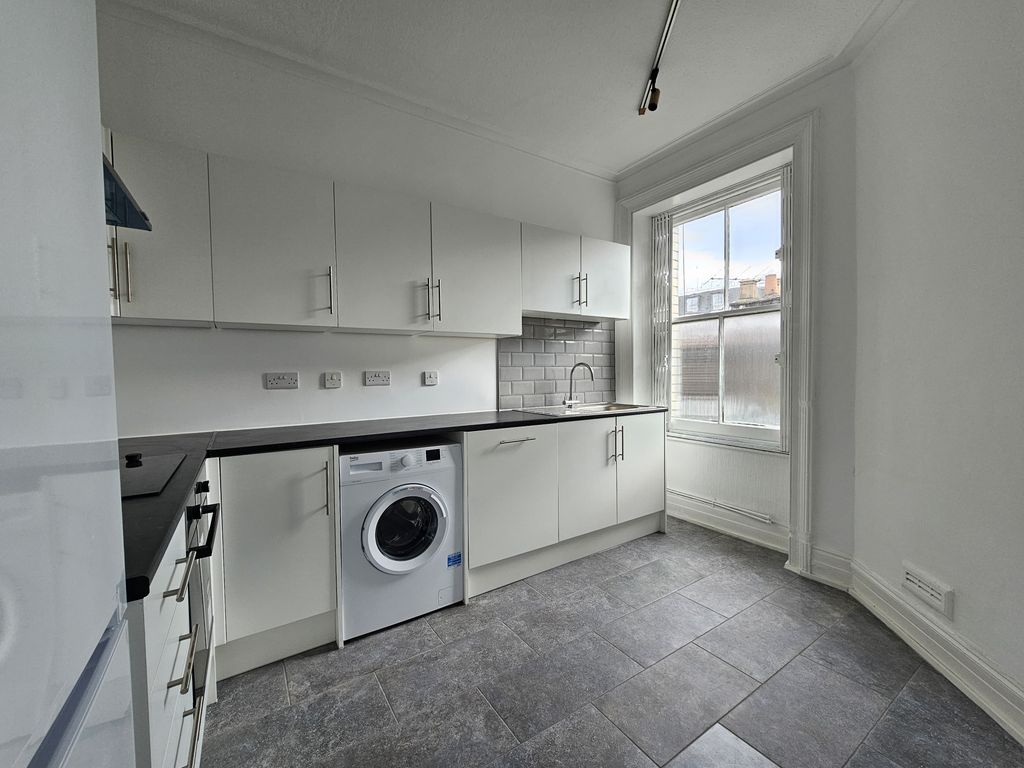 Property photo 3 of 12 Whatsapp Image 2025-05-23 At 10.34.18_c69F7E97.Jpg