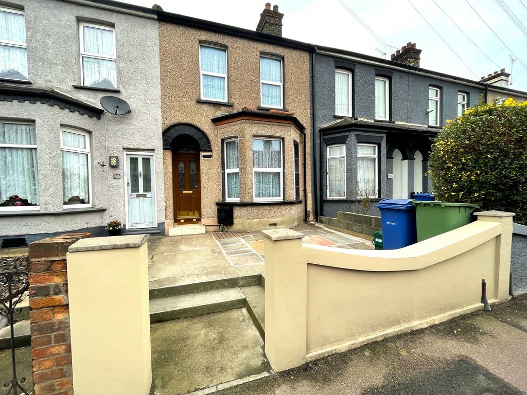 Property photo 1 of 20