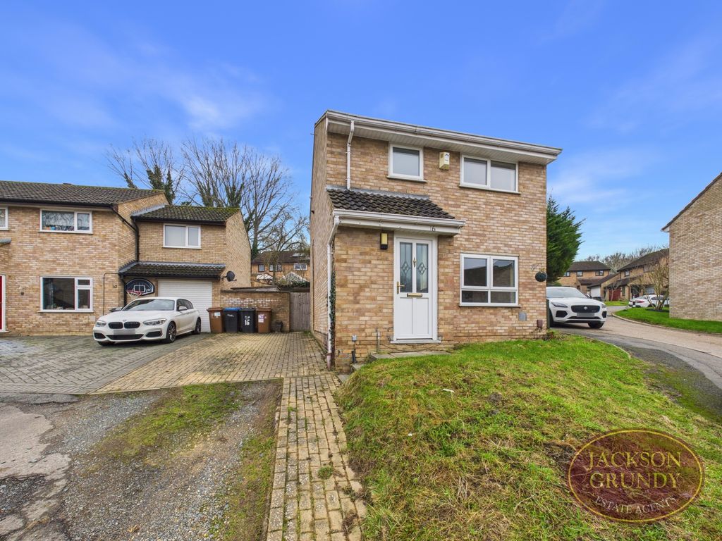 Property photo 1 of 16 Springwood Court