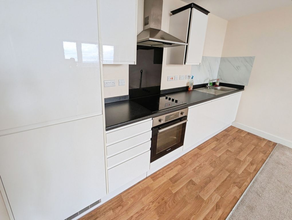 Property photo 2 of 7 Pbox-Img.Jpg
