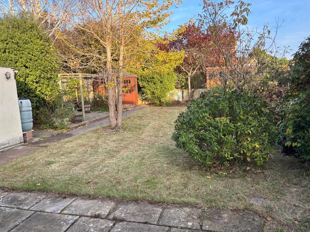 Property photo 2 of 24