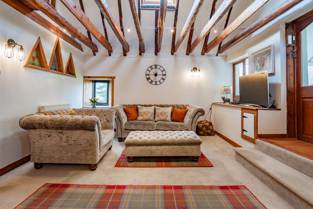 Property photo 2 of 50