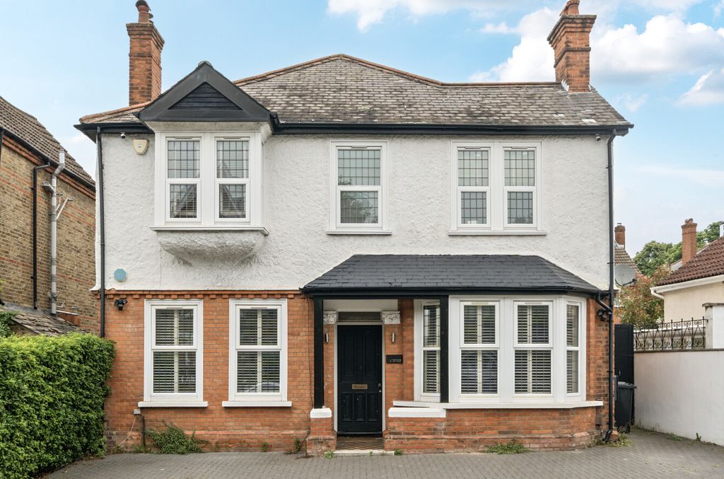 Property photo 1 of 18 1310167-21-684948...