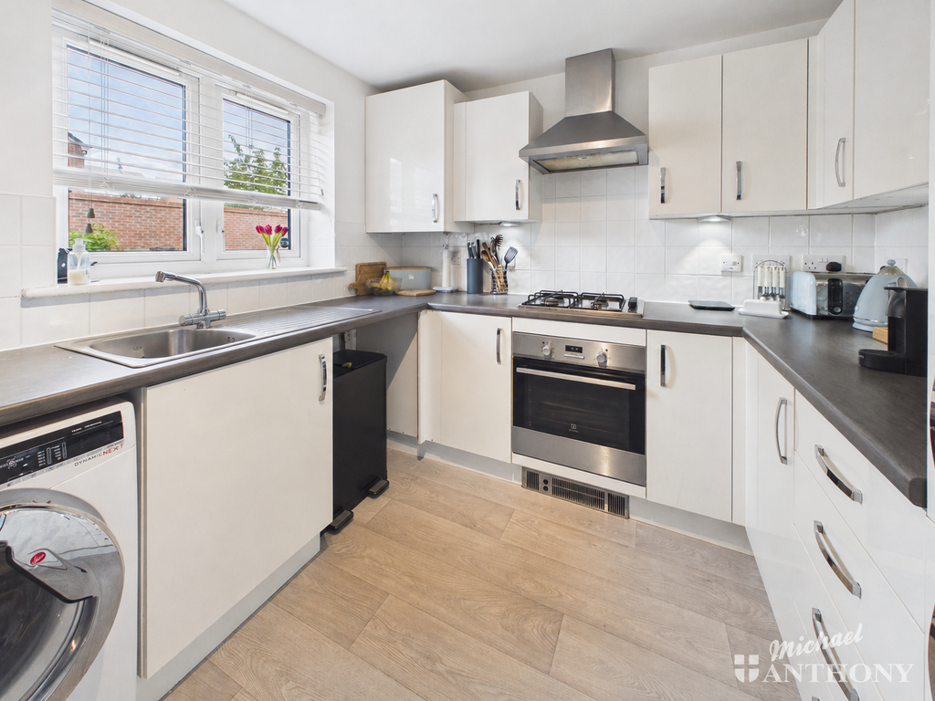 Property photo 2 of 14 Kitchen