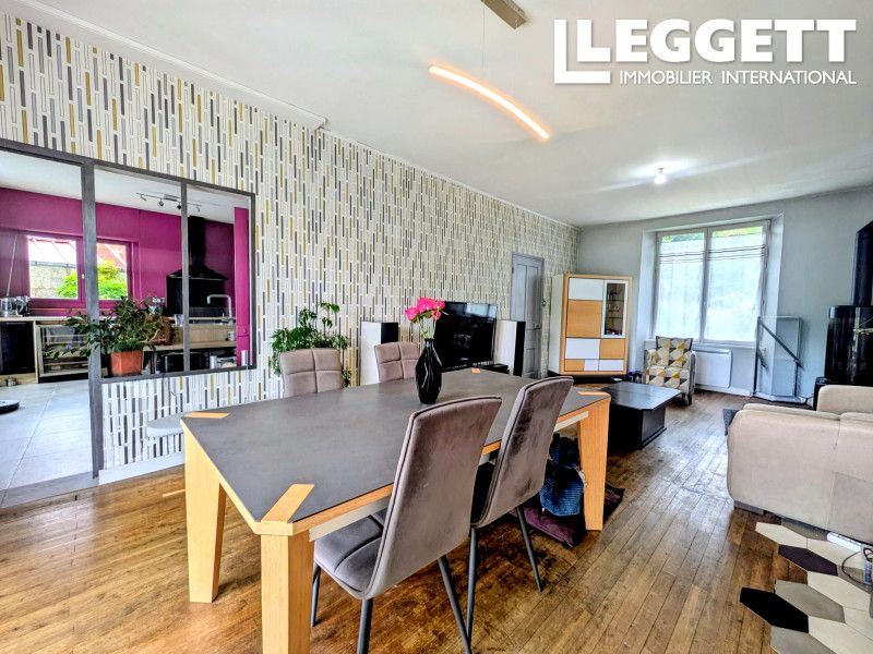 Property photo 2 of 10