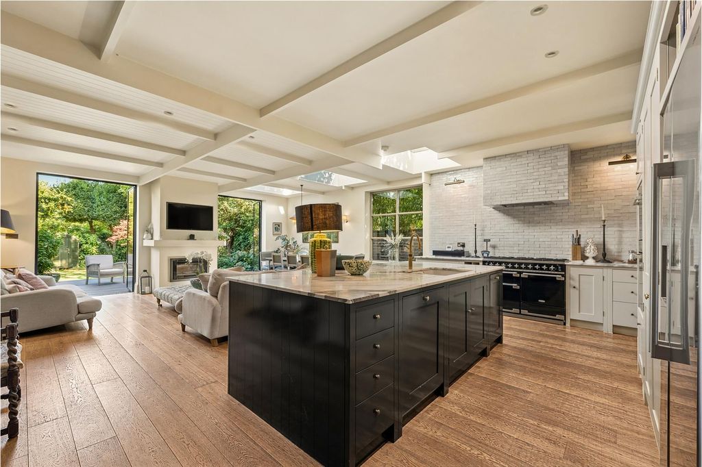 Property photo 2 of 48 Sutton Court Road, W4 - For Sale