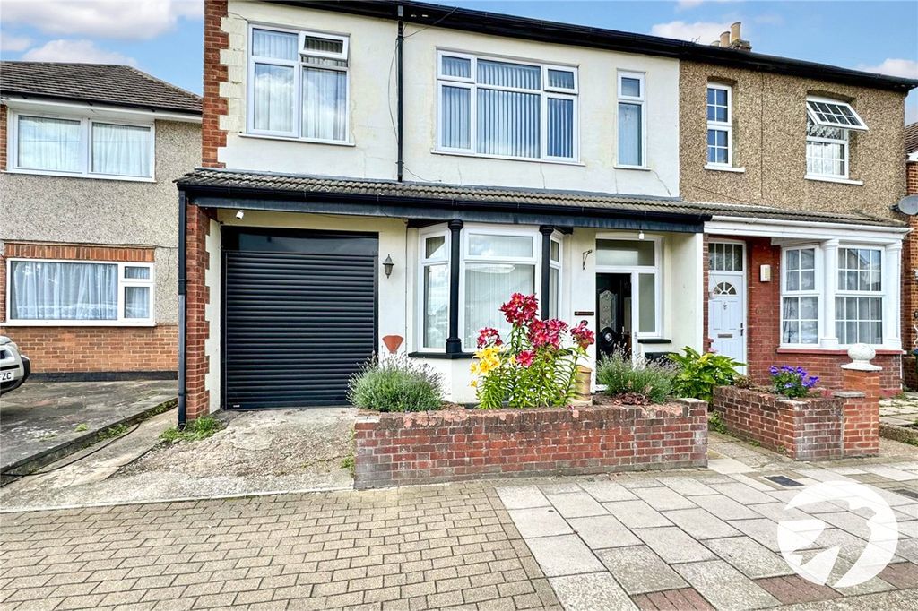 Property photo 1 of 15 External