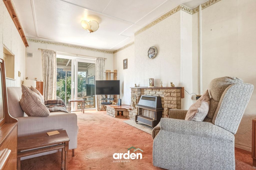 Property photo 2 of 17