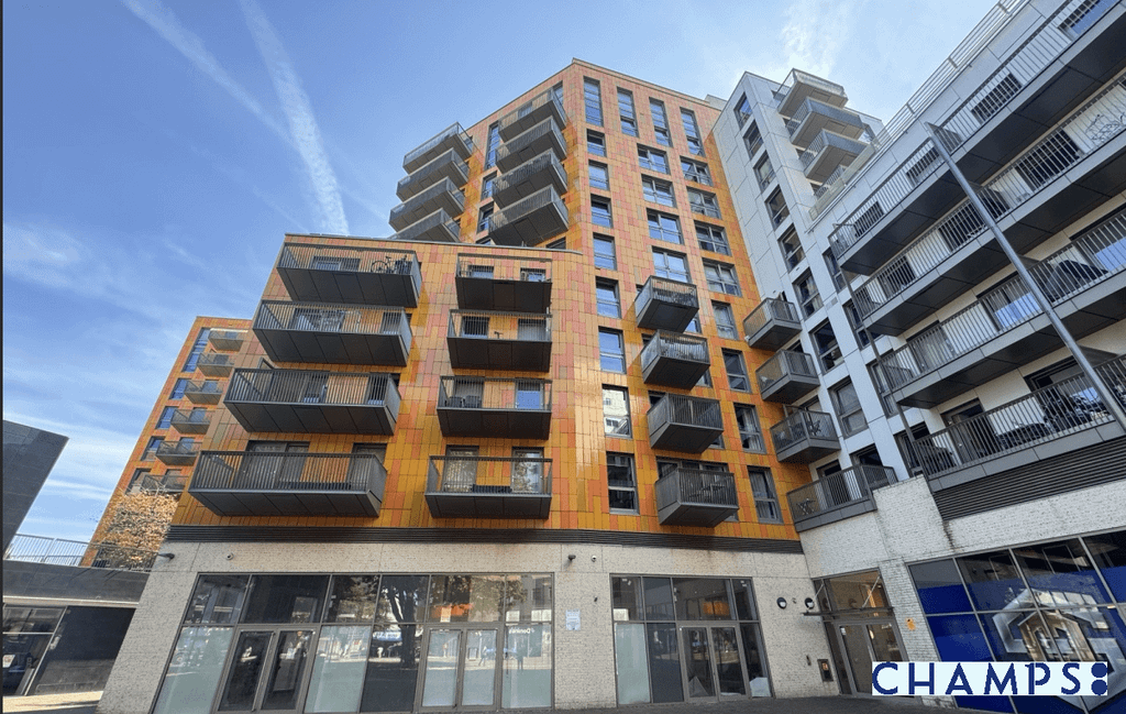 Property photo 1 of 1 2 Bed Flat To Rent Rathbone Market, London E16