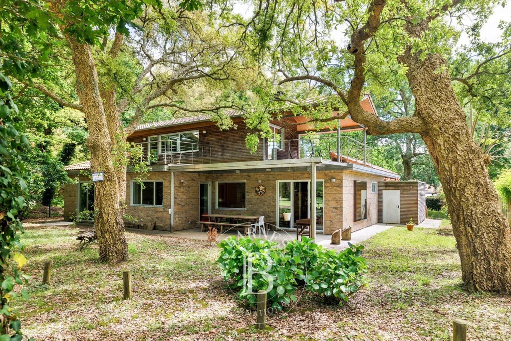 Property photo 1 of 26