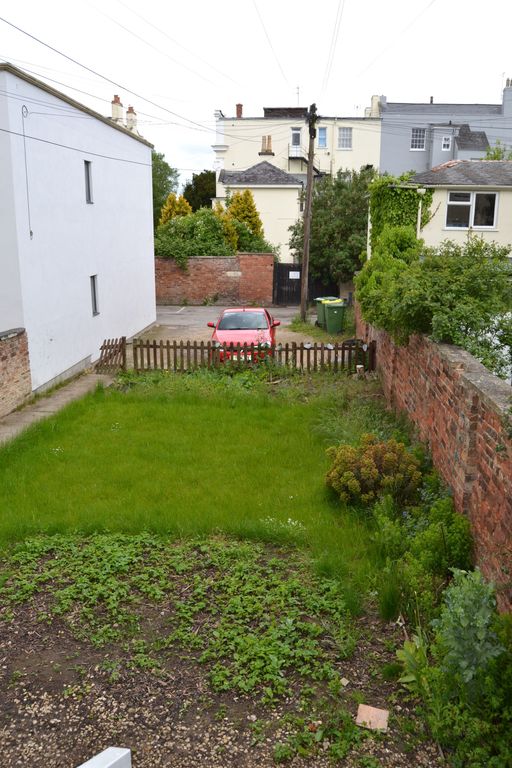 Property photo 3 of 6