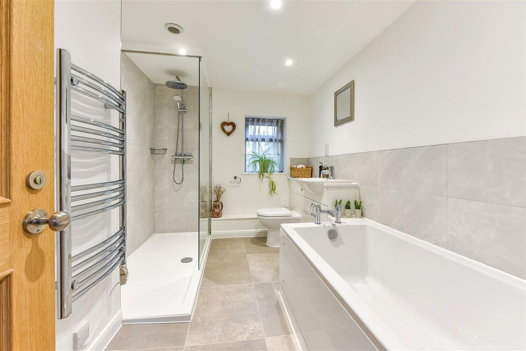 Additional image 17 of 5 bed detached house for saleLondon Road, Liphook GU30