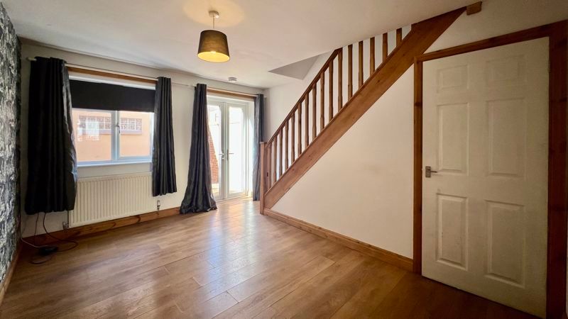 Property photo 2 of 13 Photo 3