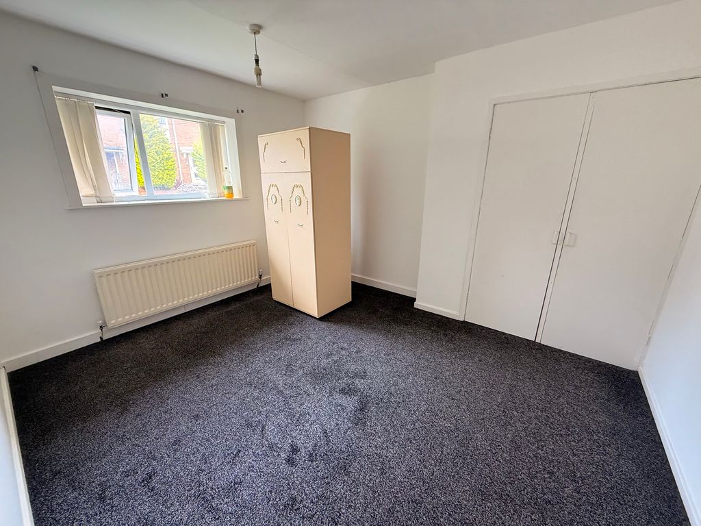Property photo 3 of 5