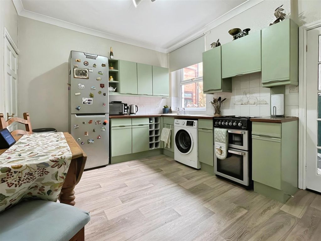 Property photo 2 of 19 Kitchen Diner