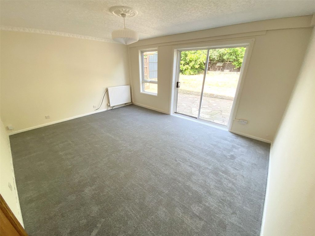 Property photo 3 of 14 Picture No. 02
