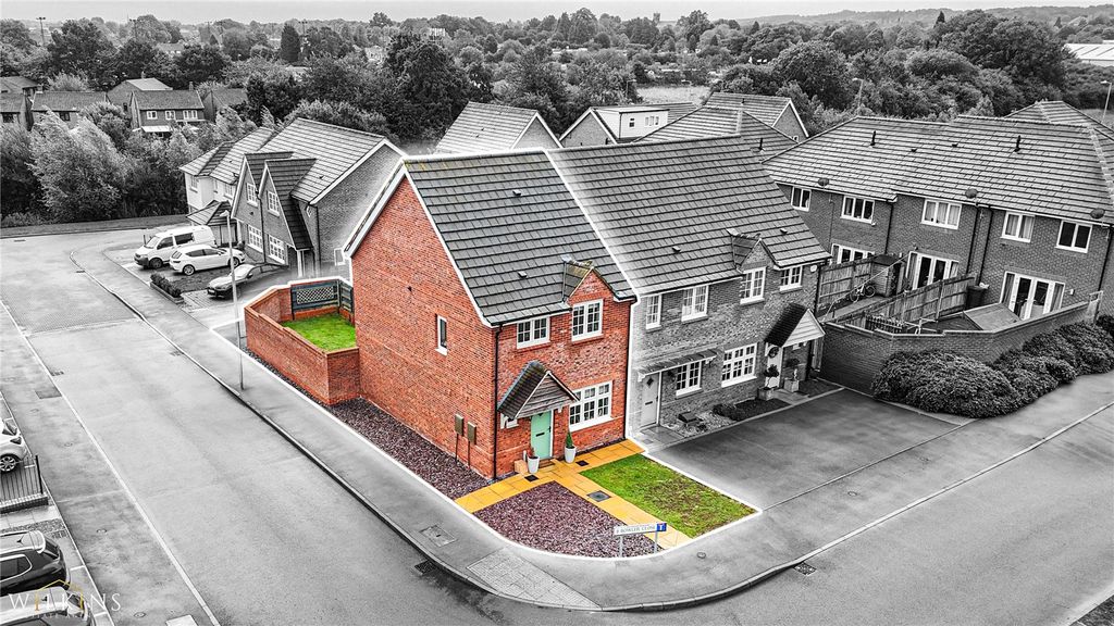 Property photo 2 of 27 Picture No. 03